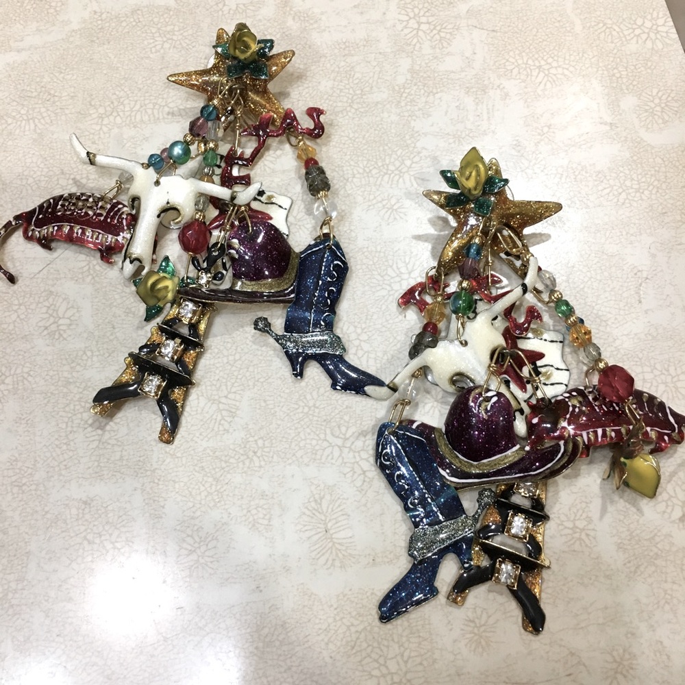 Vintage 1980’s Lunch at the Ritz collectible earrings Texas Theme